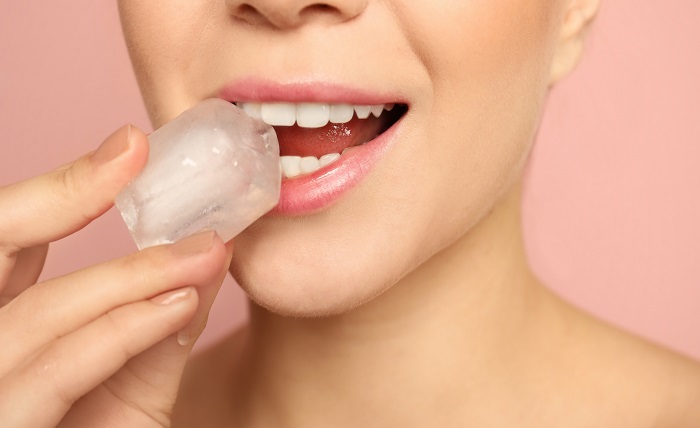 Wellhealthorganic.com:amazing-beauty tips of ice cube will make you beautiful and young