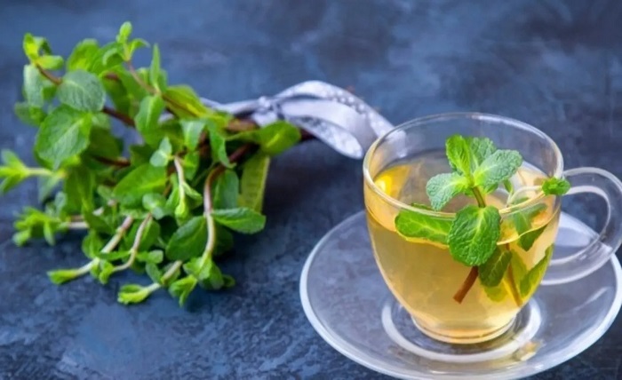 5 herbal teas you can consume to get relief from bloating and gas